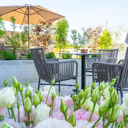 Maravida Vacation Rooms Доброво Екстериор снимка
